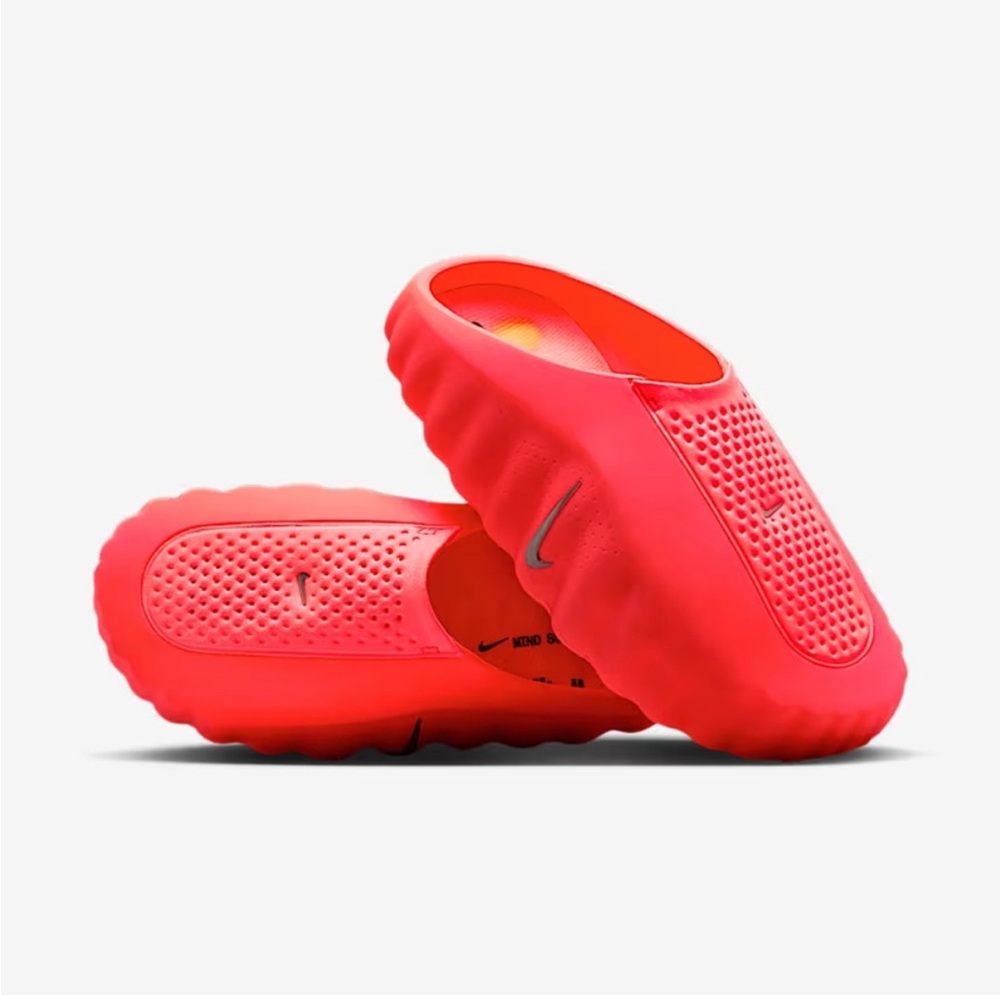 Nike Mind 001 Women’s 8 / Men’s 6.5 Mules